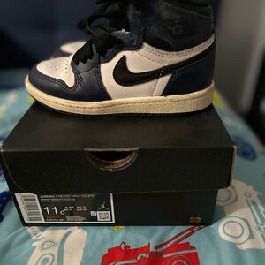 Jordan Kids' Retro High OG Sneakers - Navy and White